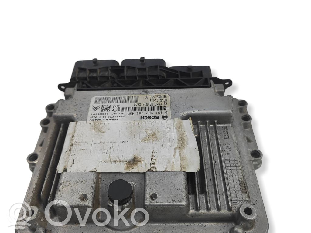 Peugeot 208 I Engine control unit/module 