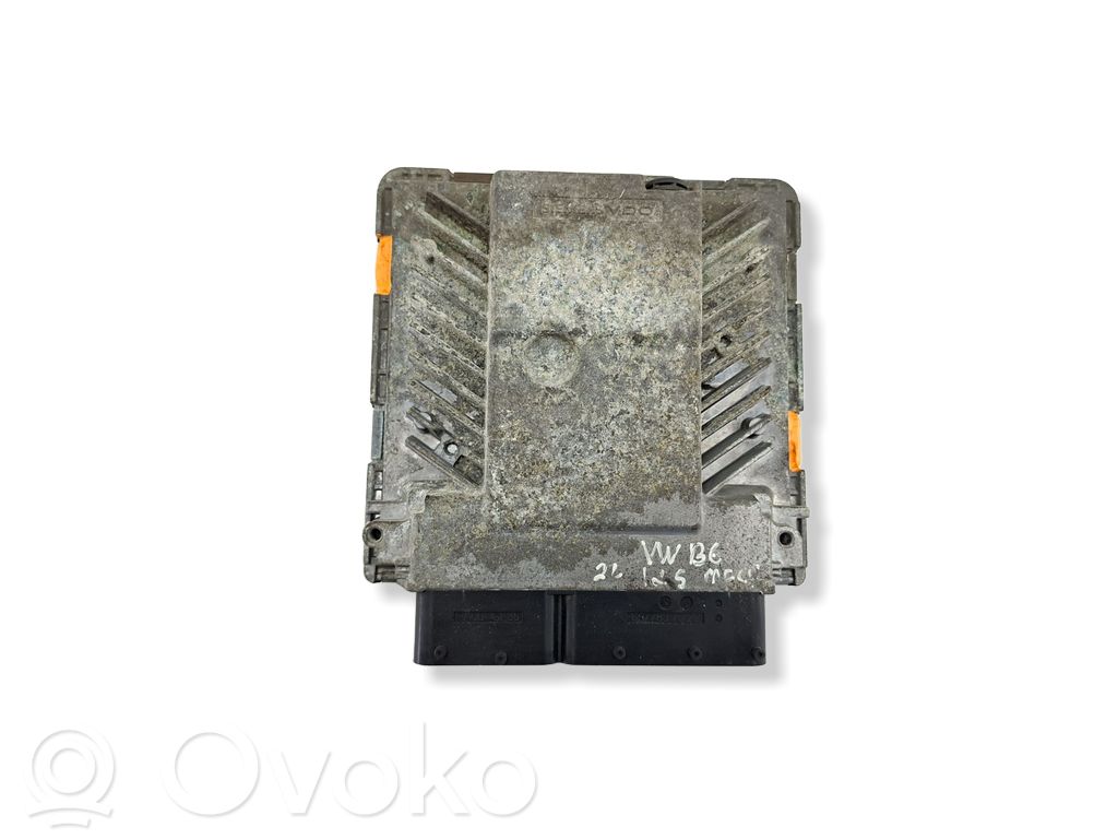 Volkswagen PASSAT B6 Engine control unit/module 