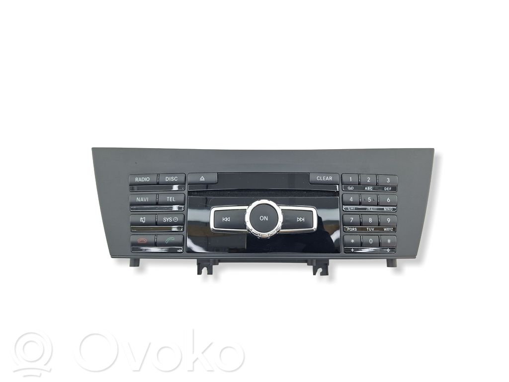 Mercedes-Benz C W204 Panel / Radioodtwarzacz CD/DVD/GPS 