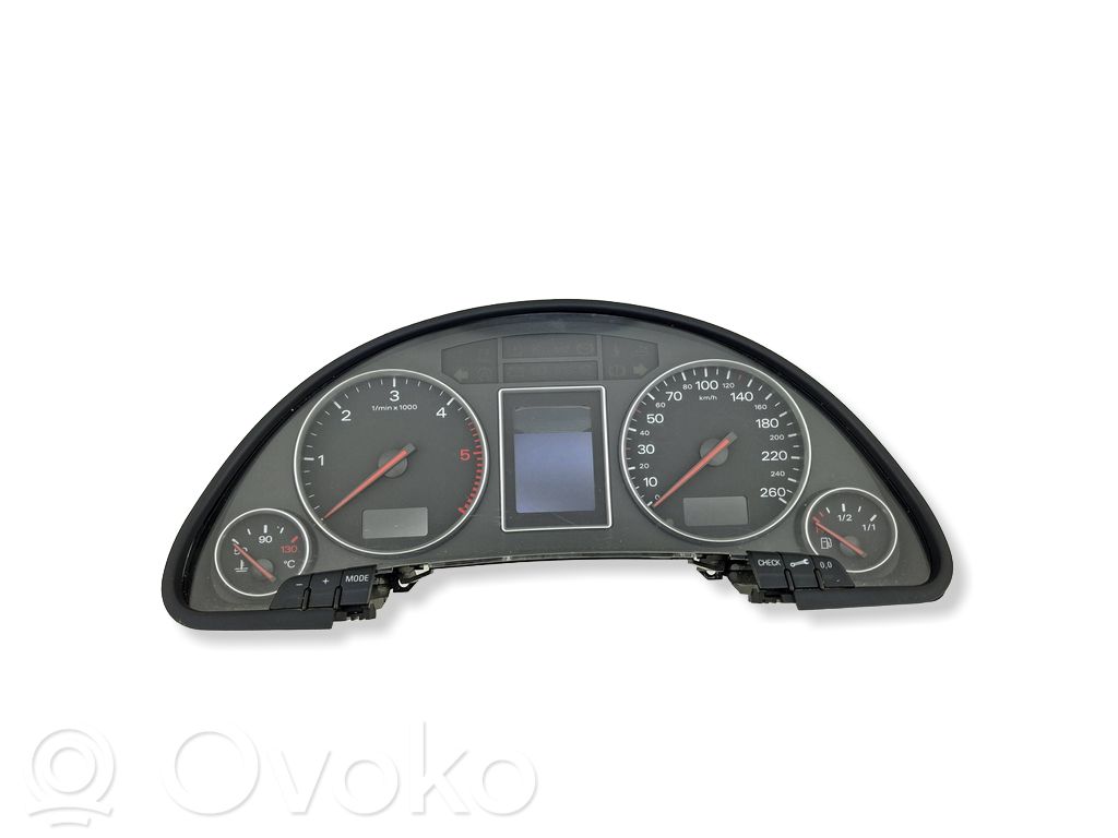 Audi A4 S4 B6 8E 8H Licznik / Prędkościomierz 
