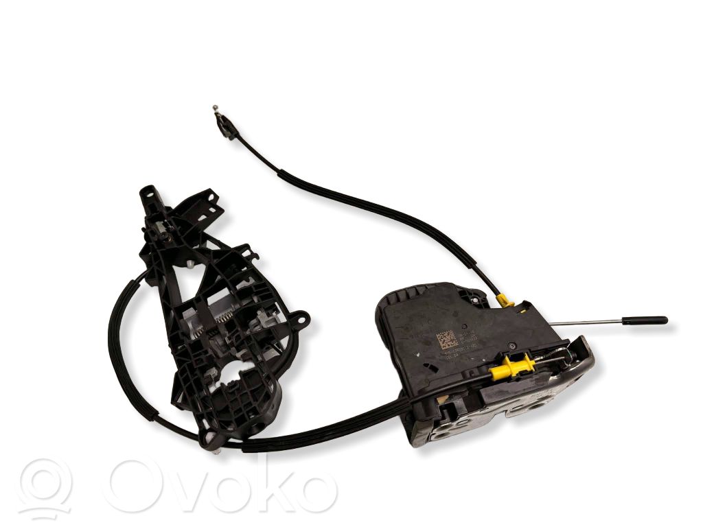 Opel Astra K Takaoven lukko 