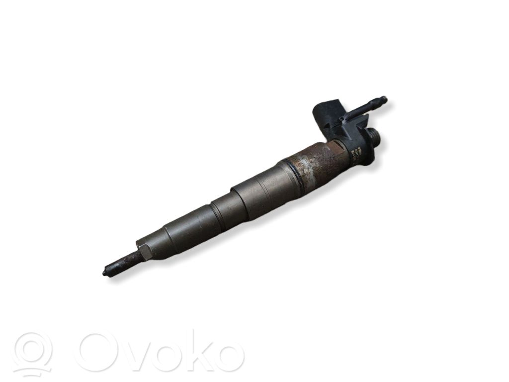 Injecteur de carburant   7792721,779272105