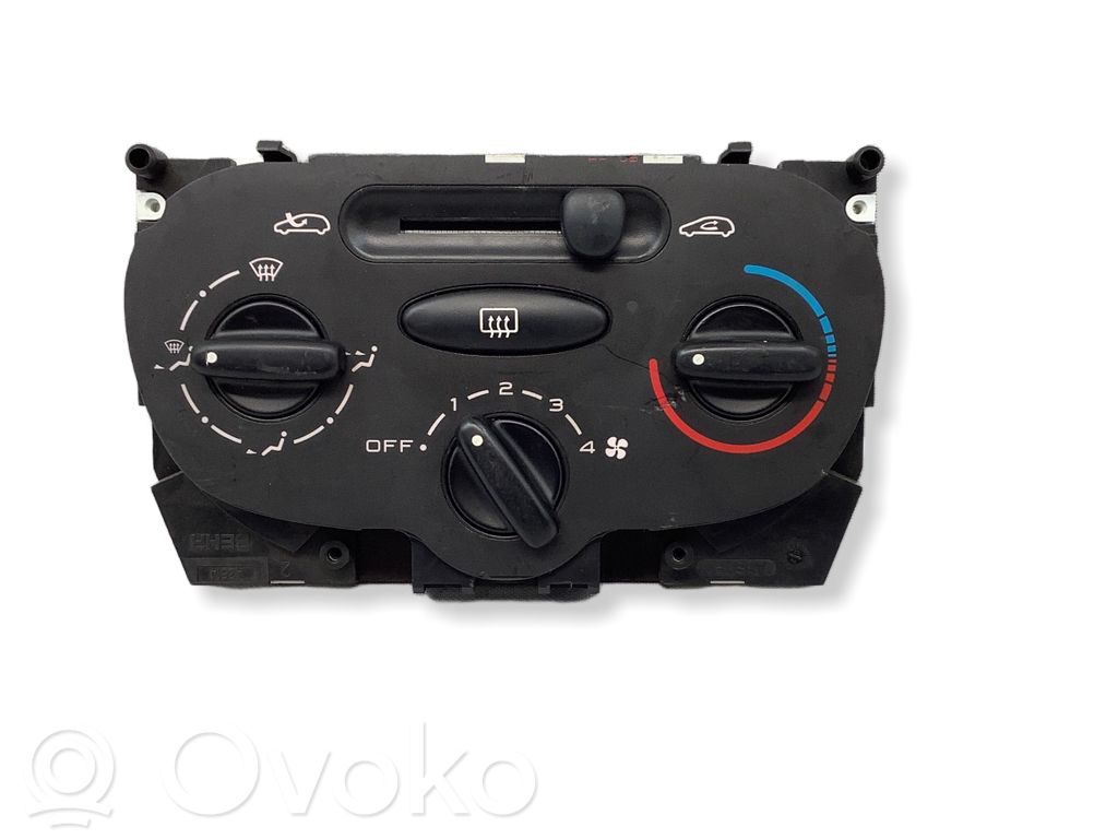 Peugeot 206 Climate control unit 