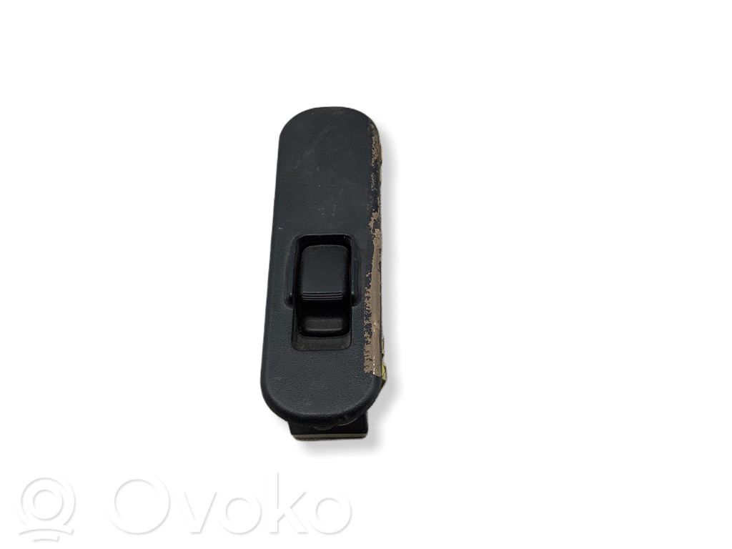 Mitsubishi L200 Electric window control switch 