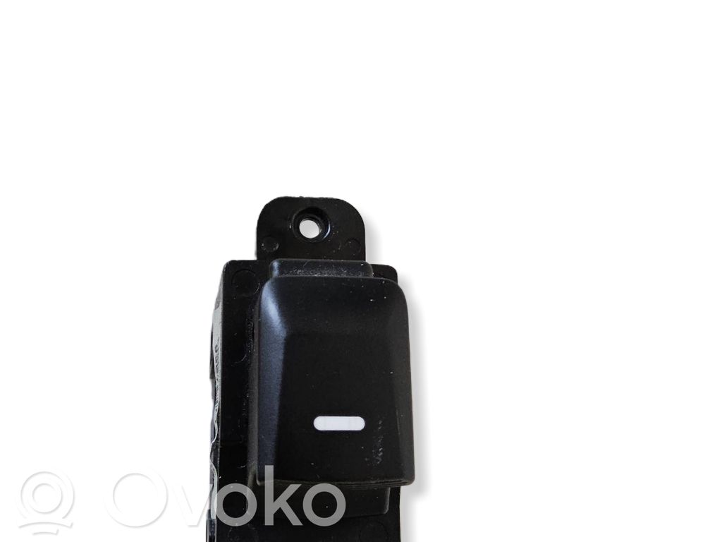 KIA Rio Electric window control switch 