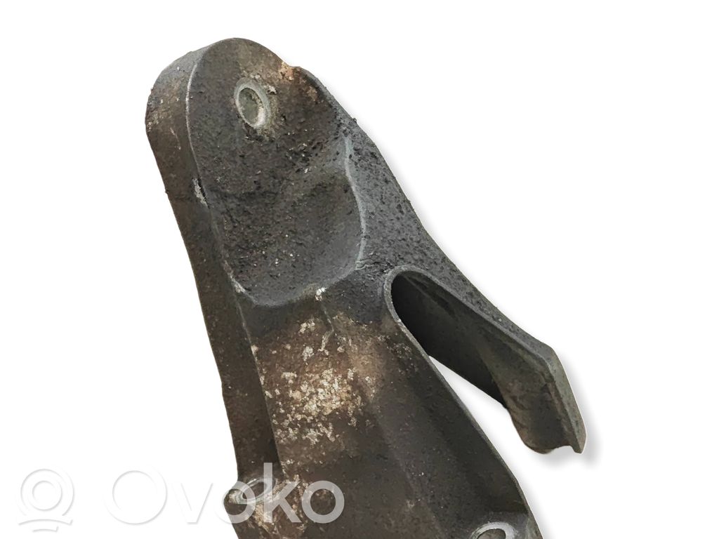 Engine mounting bracket   6C116037AA,46100,1710756A