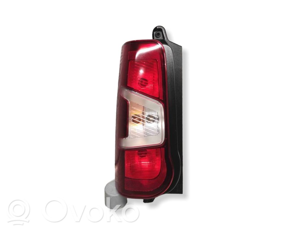 Rear/tail lights   9819235880,311024698,200101007