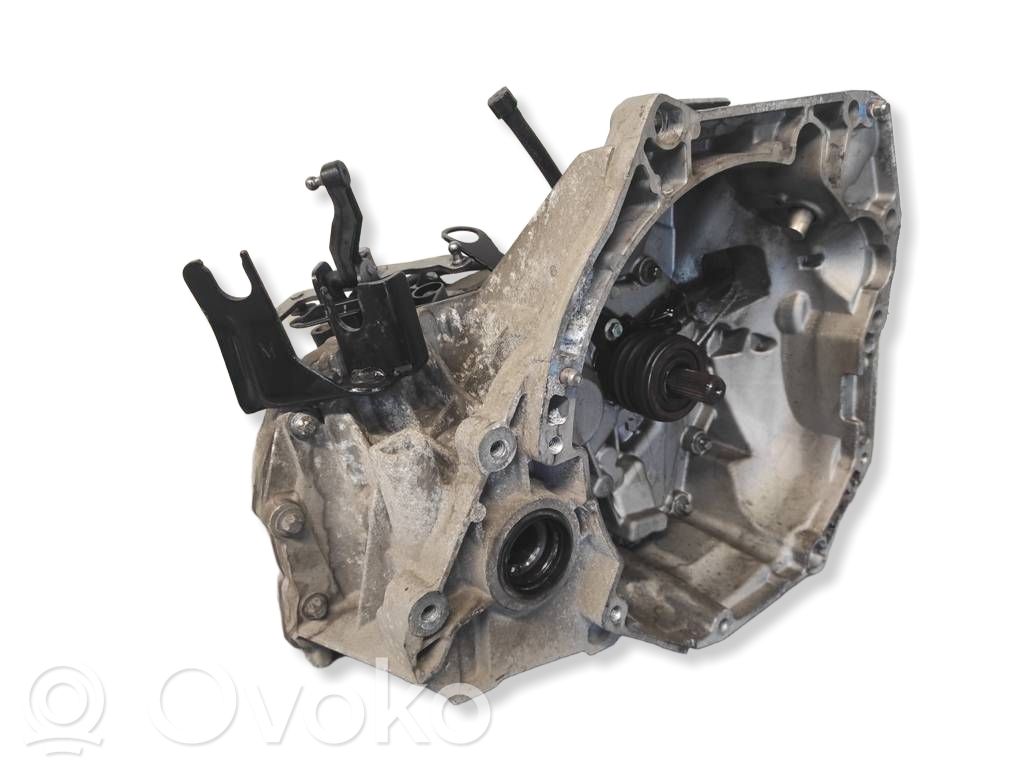 Nissan Micra Manualna 5-biegowa skrzynia biegów 
