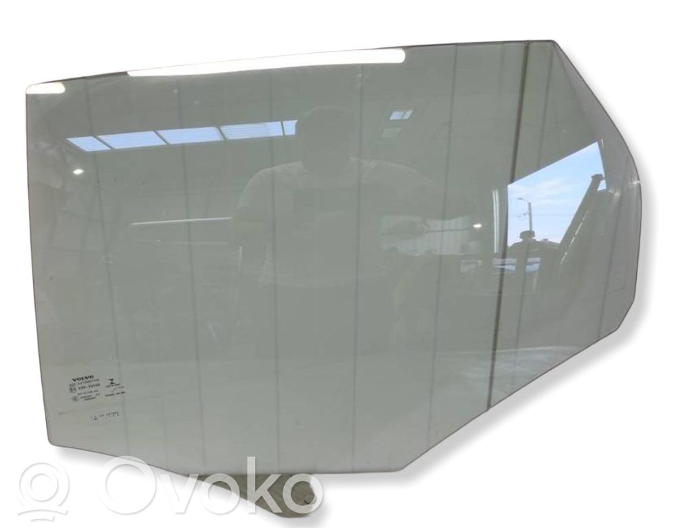 Volvo V40 Pagrindinis galinių durų stiklas 