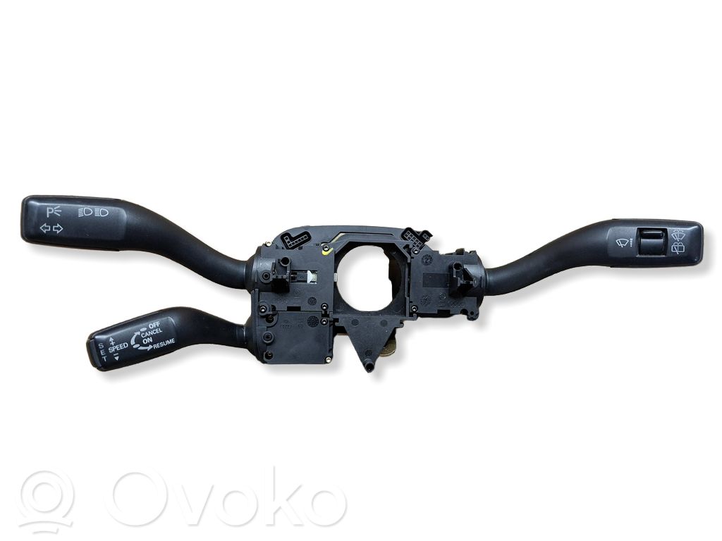 Audi A4 S4 B6 8E 8H Wiper turn signal indicator stalk/switch 