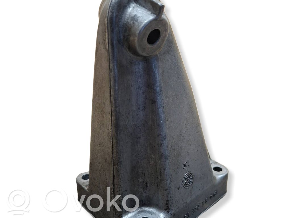 Mercedes-Benz E W211 Engine mounting bracket 