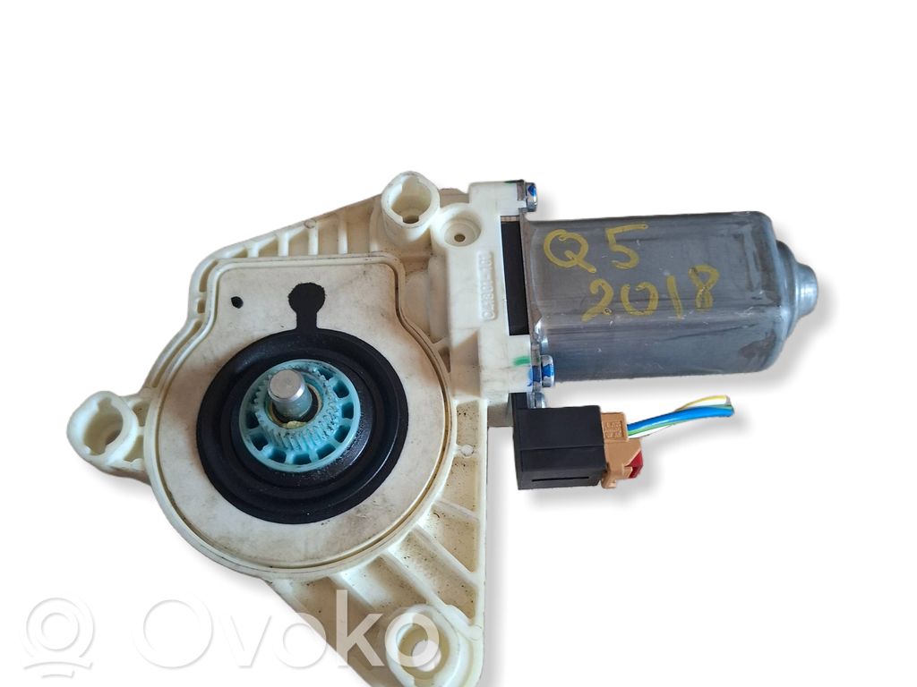 Audi Q5 SQ5 FY Silniczek podnoszenia szyby drzwi tylnych 