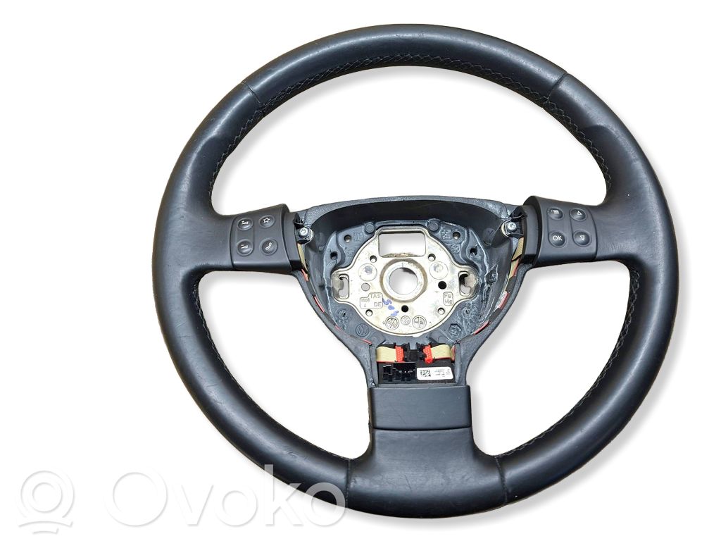 Volkswagen Golf Plus Steering wheel 