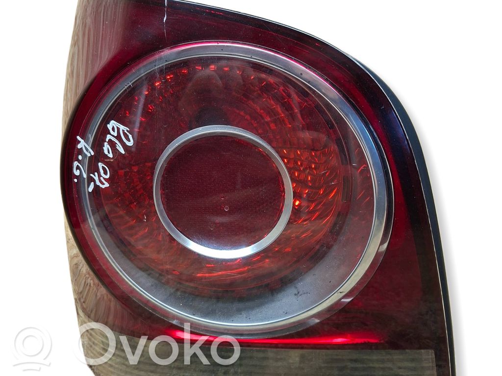 Volkswagen Polo IV 9N3 Lampa tylna 