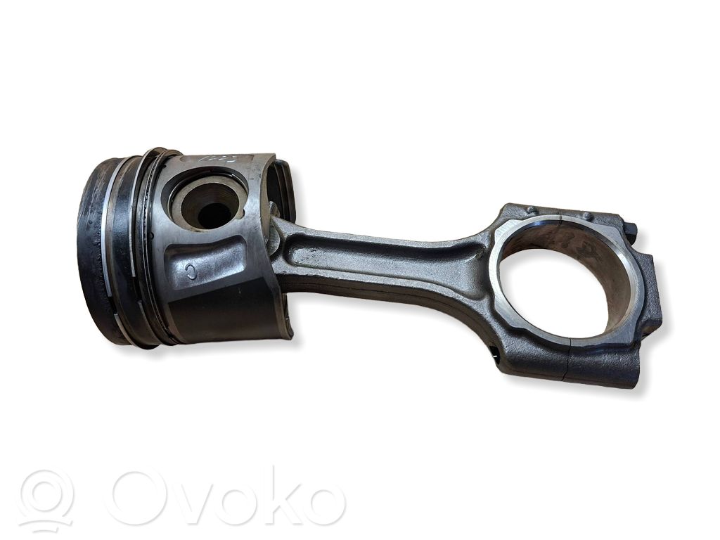 Opel Antara Pistón con biela 