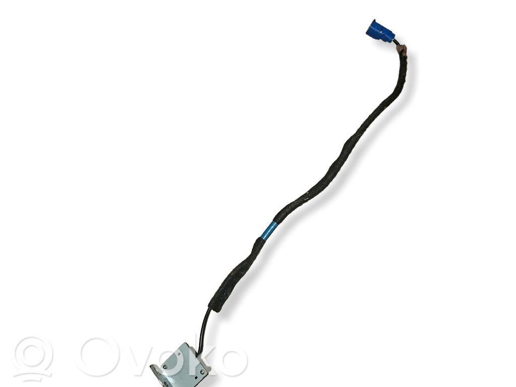 Renault Trafic III (X82) Antena GPS 