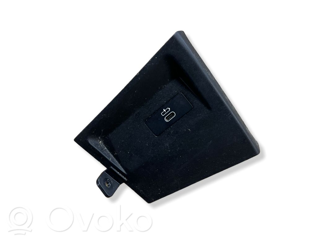 BMW X2 F39 Gniazdo / Złącze USB 