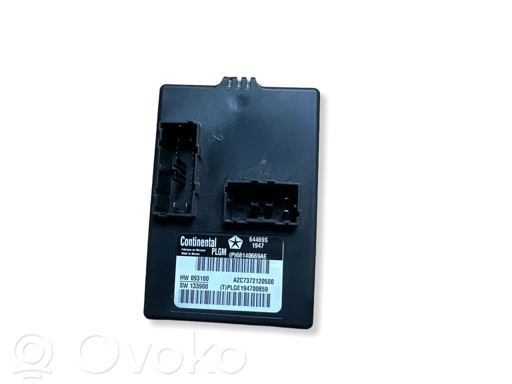 Unité de commande / module de hayon   68140669AE,093100,A2C7372120500,PLGE194700859