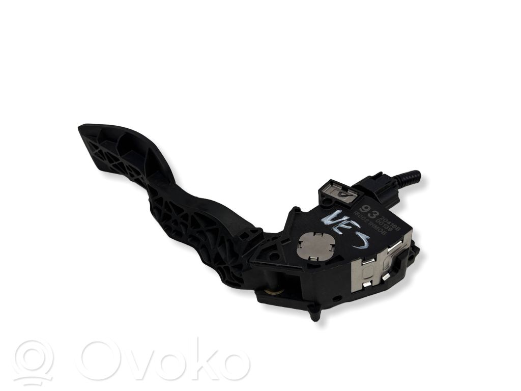 Nissan Leaf I (ZE0) Accelerator throttle pedal 