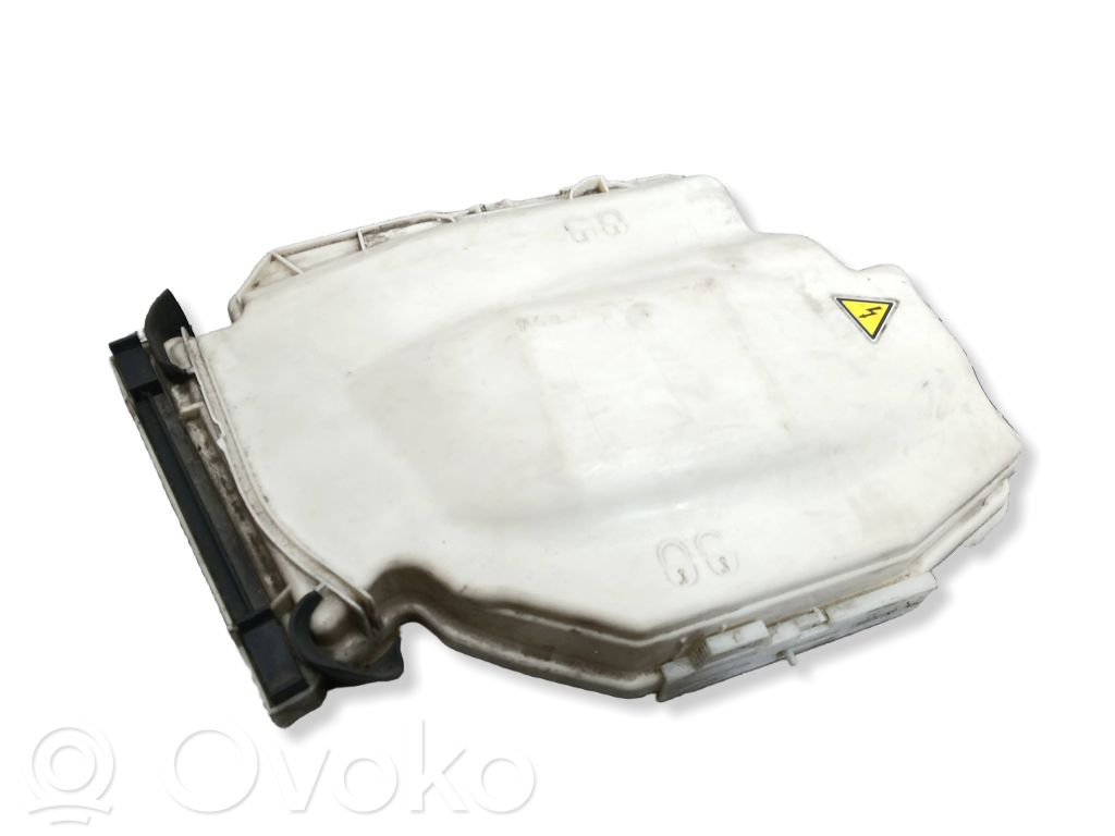 BMW 1 E82 E88 Fuse box cover 