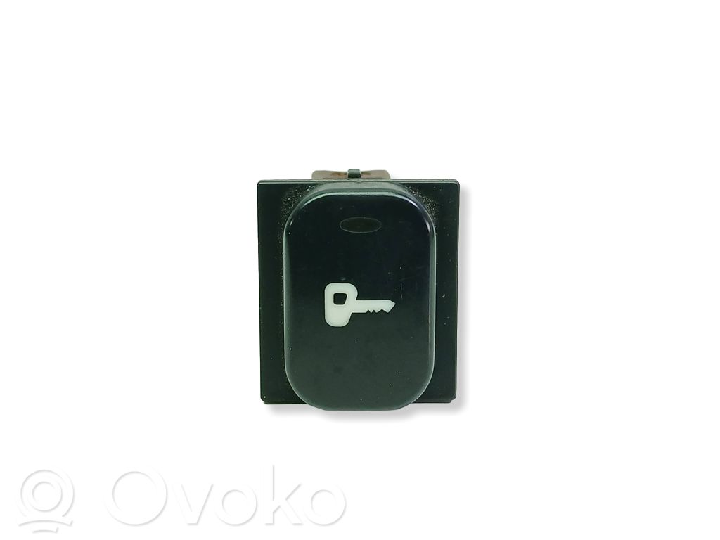 Peugeot 607 Central locking switch button 