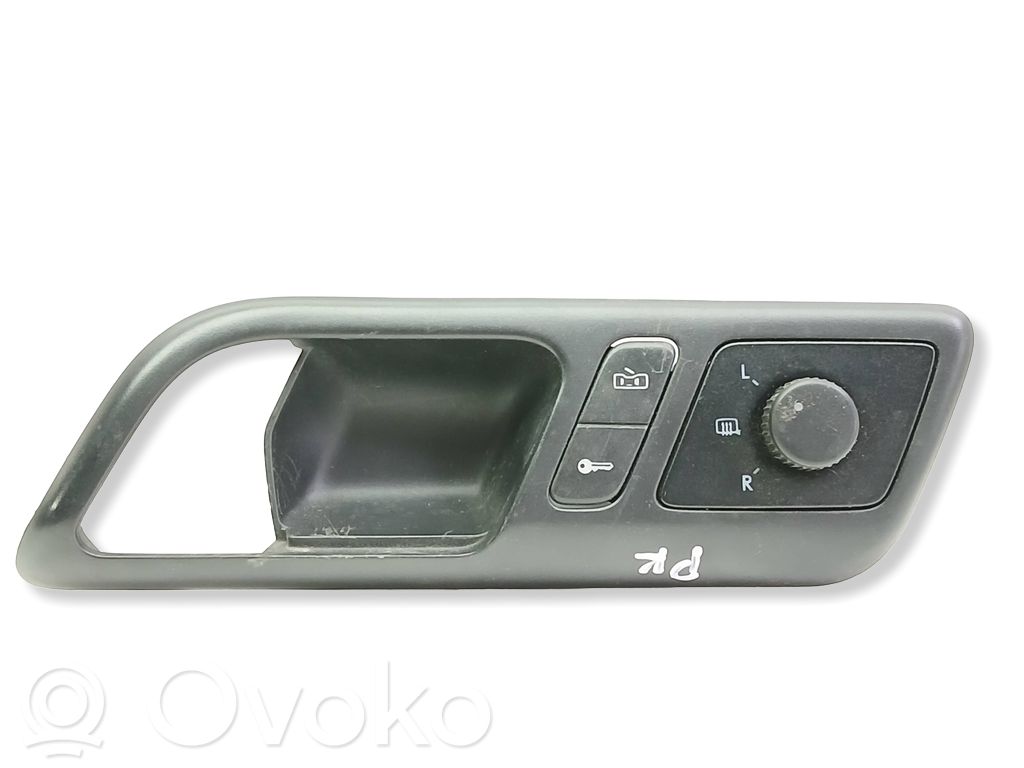 Volkswagen Polo IV 9N3 Central locking switch button 