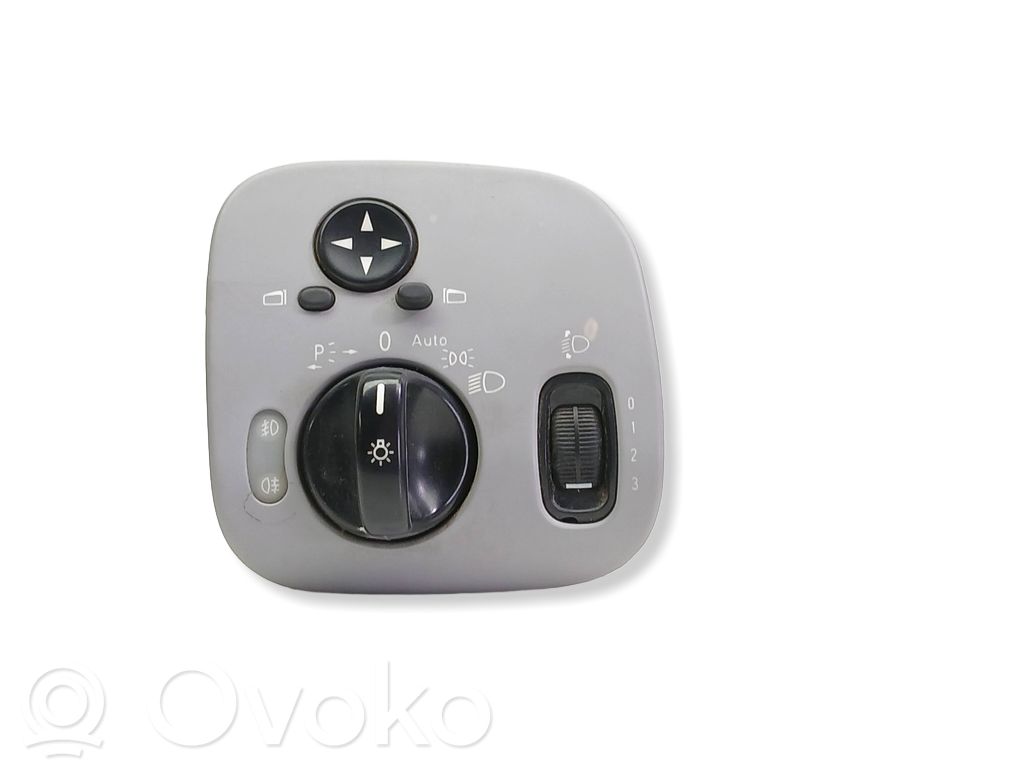 Mercedes-Benz C W203 Interruptor de luz 