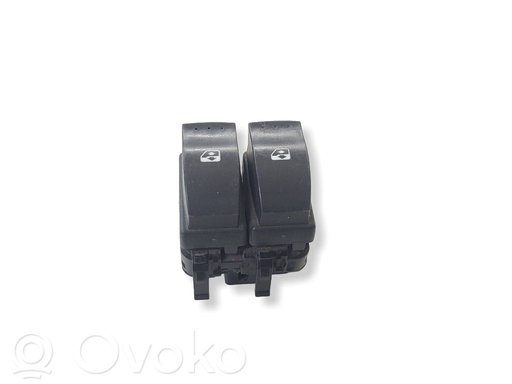 Renault Trafic II (X83) Electric window control switch 