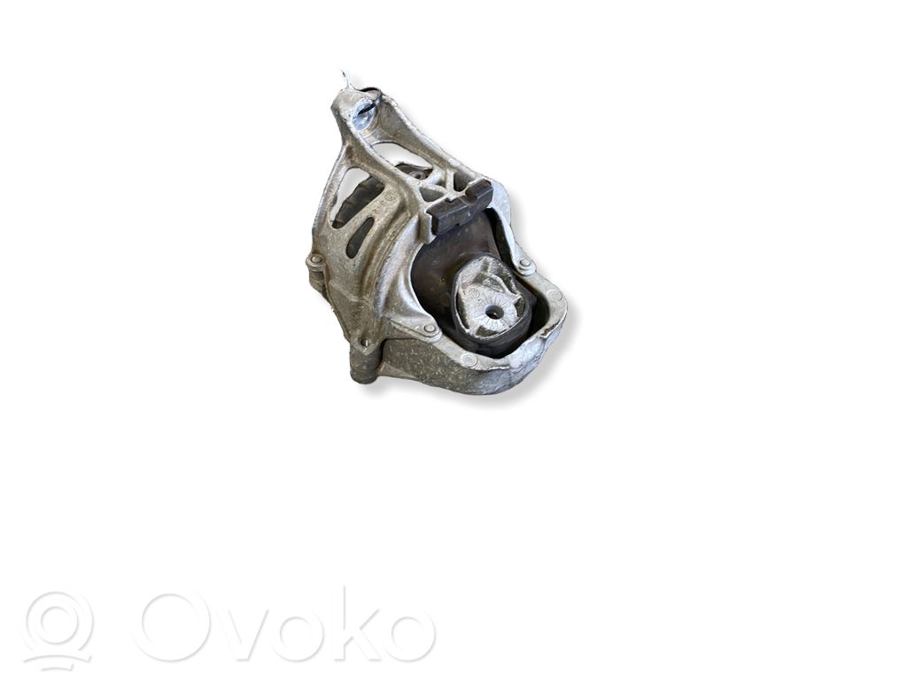 Audi Q5 SQ5 FY Engine mount bracket 