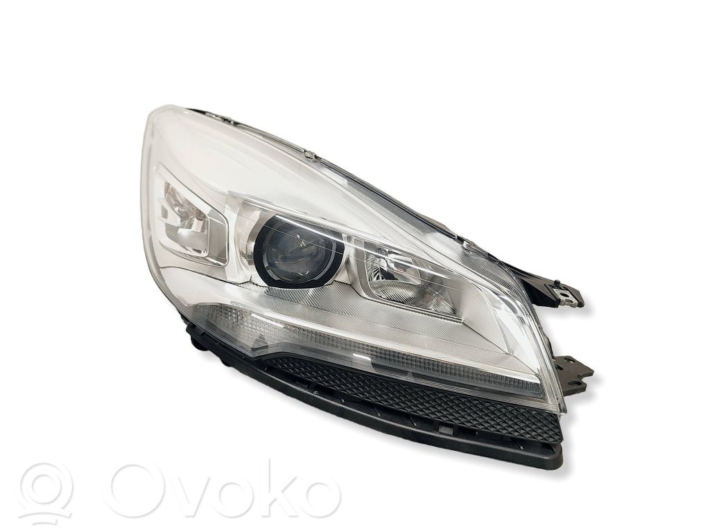 Ford Kuga II Headlight/headlamp 