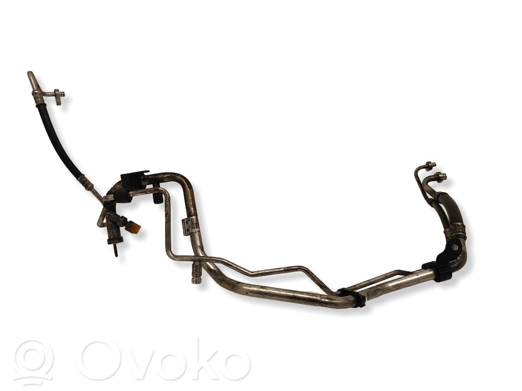Opel Combo E Ilmastointilaitteen putki (A/C) 