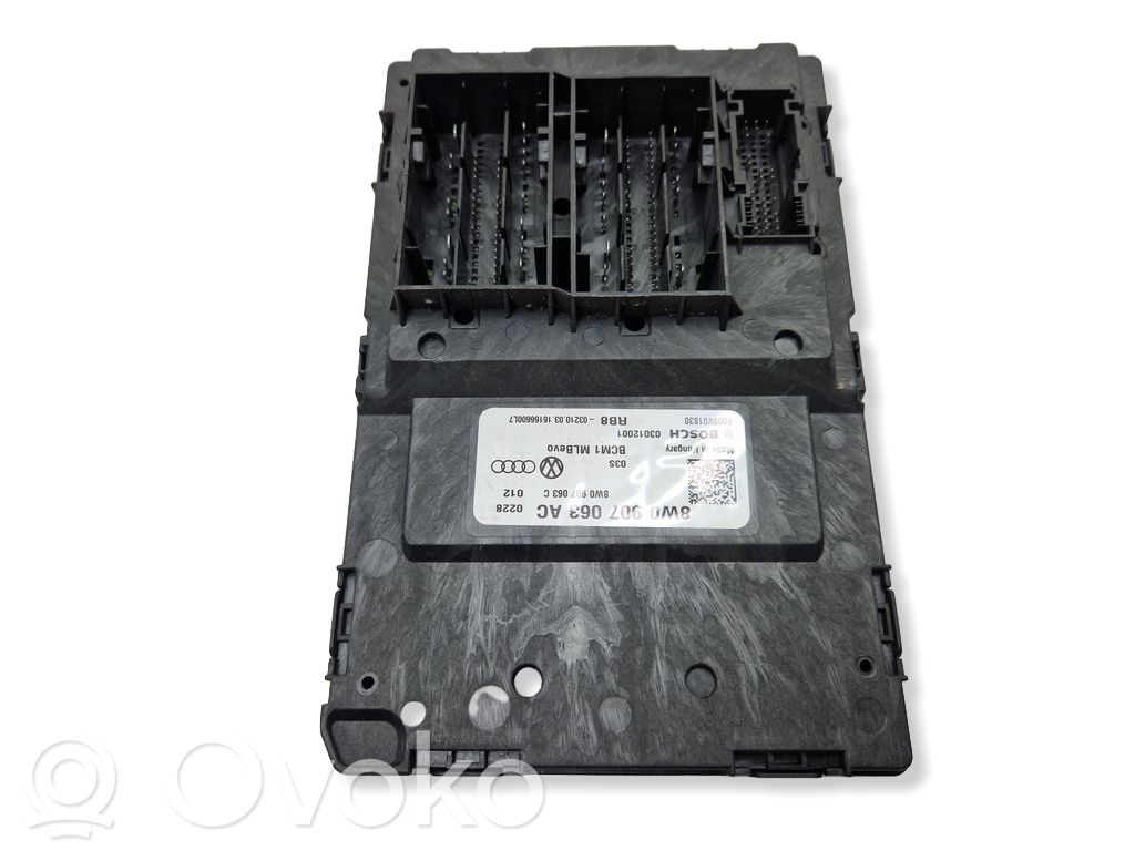 Audi A4 S4 B9 Module confort 
