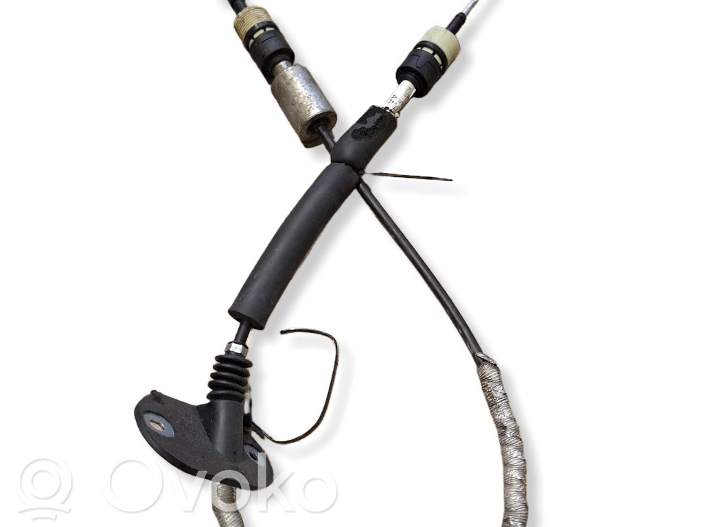 Ford Mondeo MK IV Gear shift cable linkage 