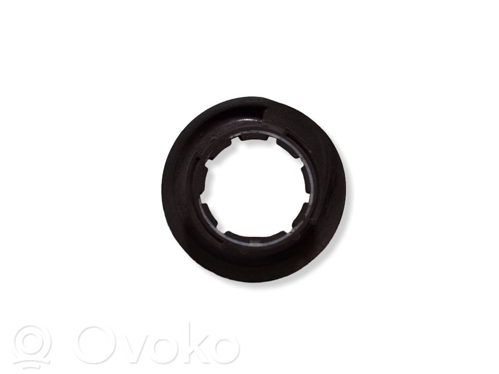 Opel Mokka B Soporte de goma del muelle espiral trasero 