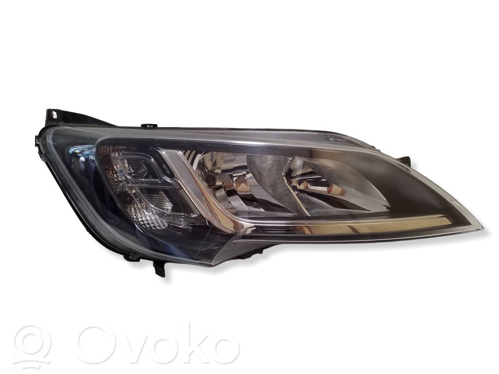 Peugeot Boxer Lampa przednia 