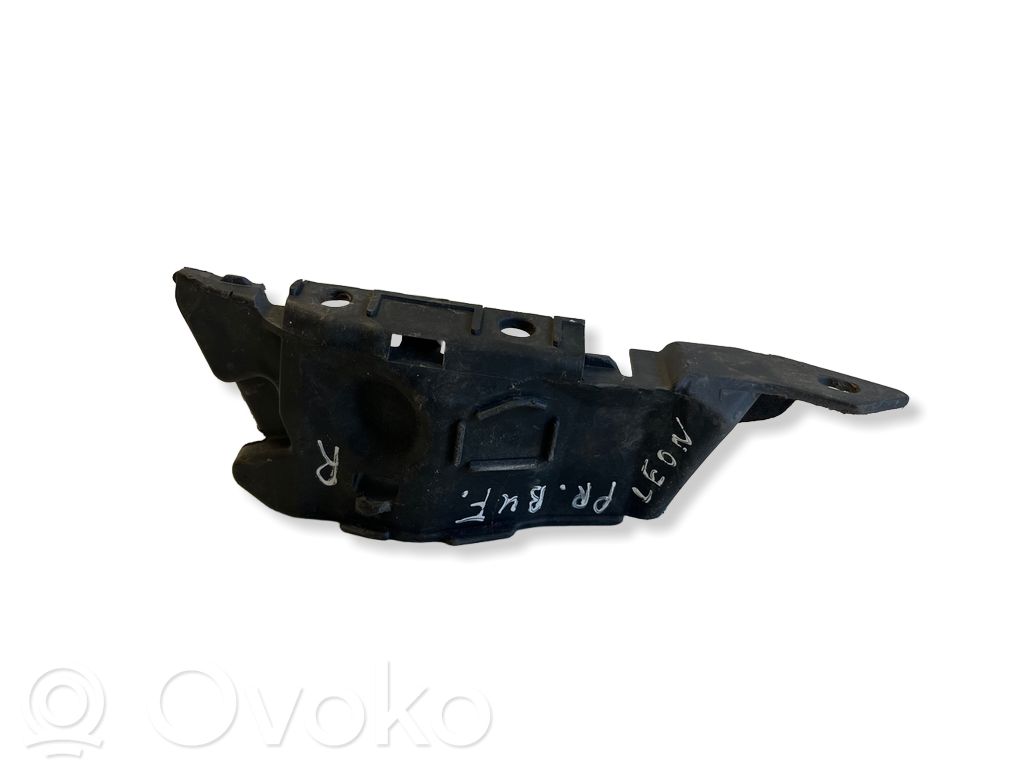 Seat Leon (1P) Front bumper mounting bracket 