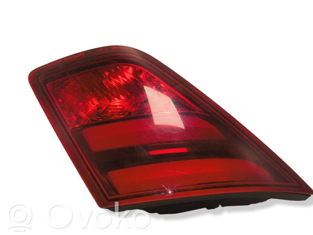 Peugeot 308 Lampy tylnej klapy bagażnika 