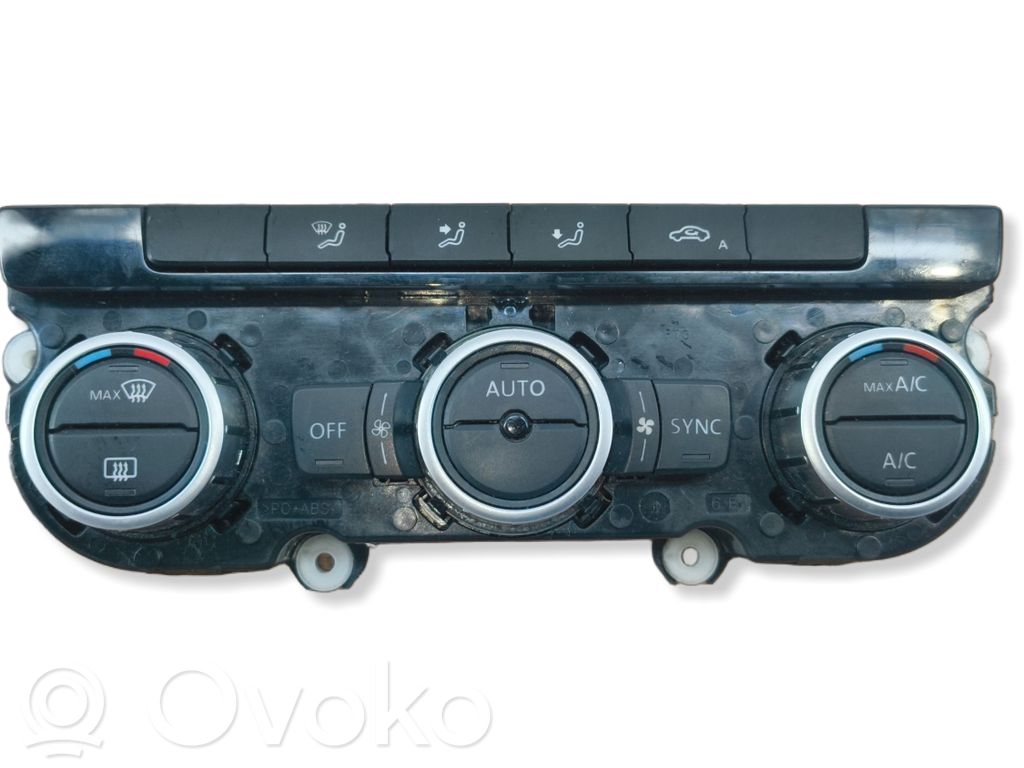 Volkswagen PASSAT B7 Climate control unit 