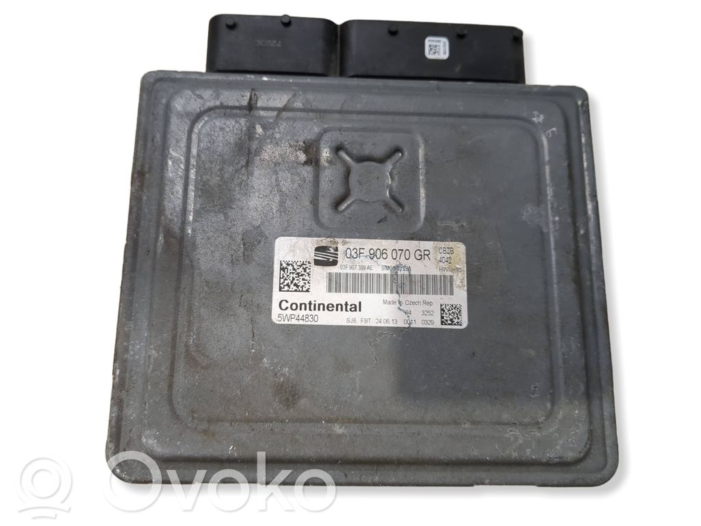 Skoda Fabia Mk2 (5J) Engine control unit/module 