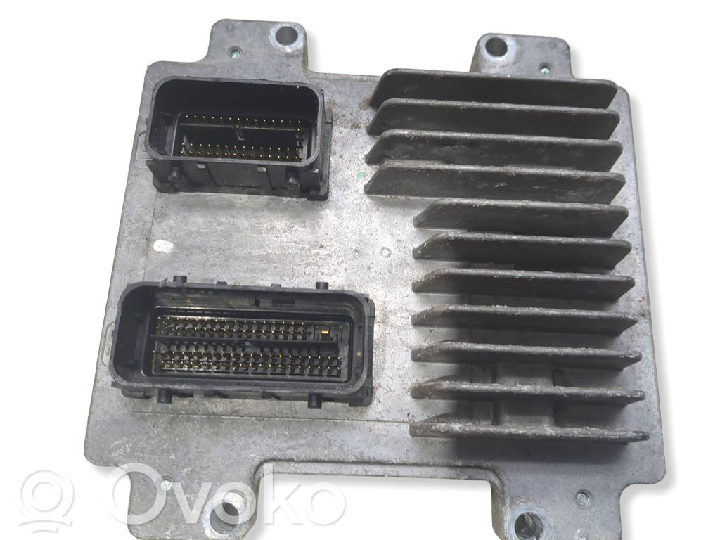 Opel Insignia A Engine control unit/module 