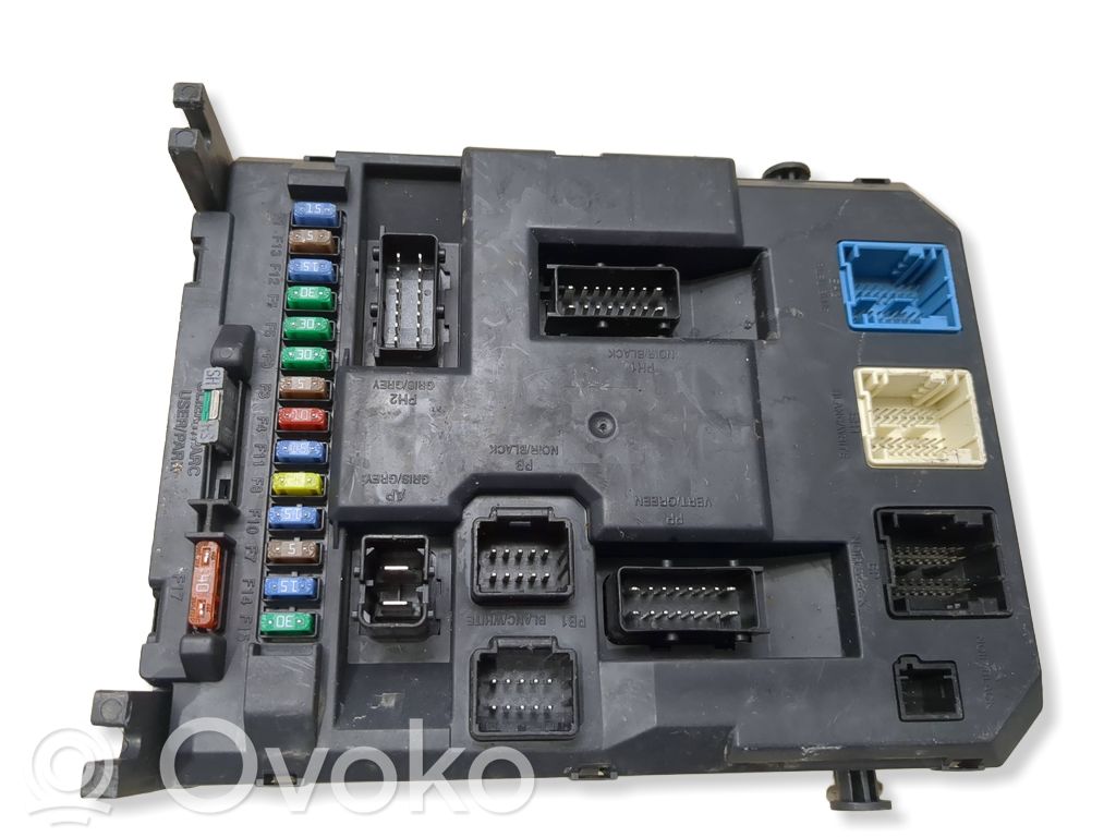 Peugeot 208 I Comfort/convenience module 
