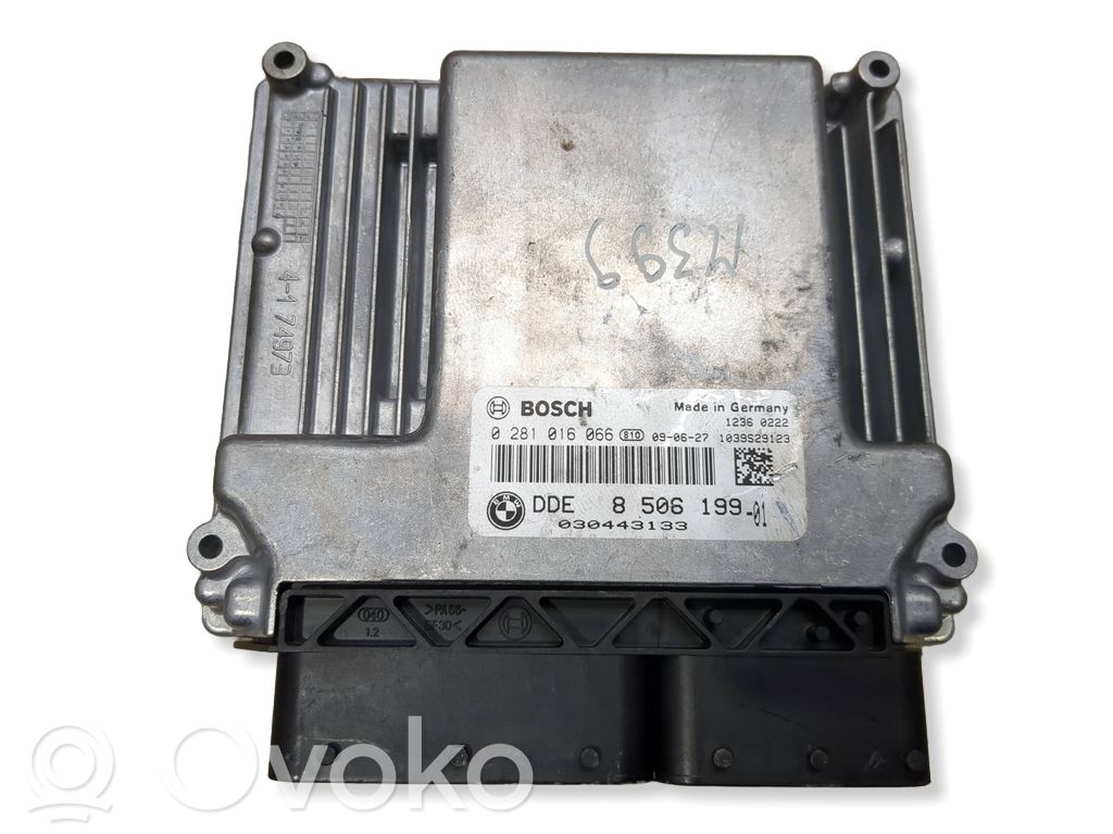 BMW 5 E60 E61 Variklio valdymo blokas 