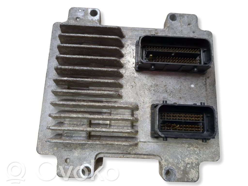 Opel Meriva B Engine control unit/module 