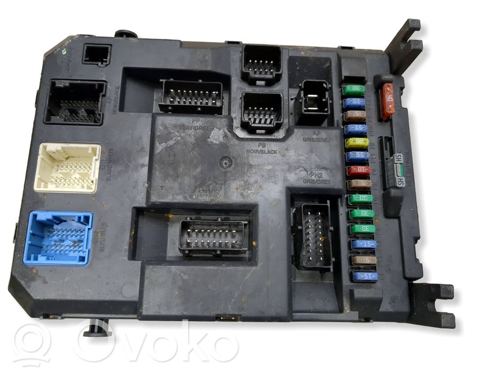 Citroen C4 II Picasso Comfort/convenience module 