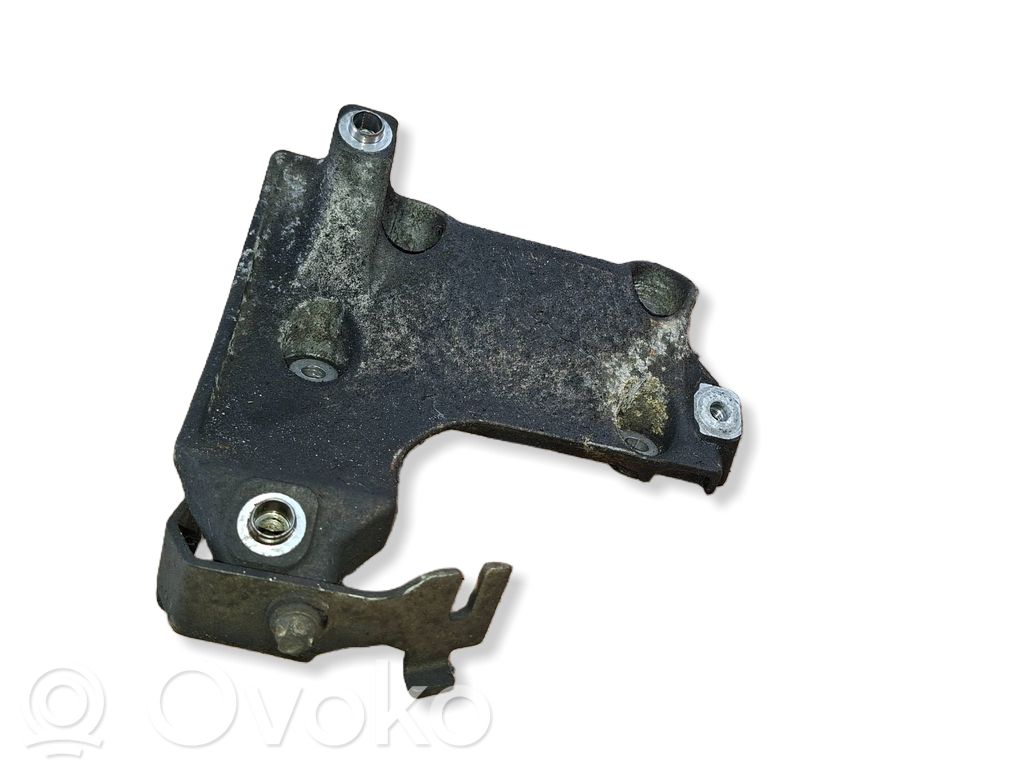 BMW 3 E90 E91 A/C compressor mount bracket 