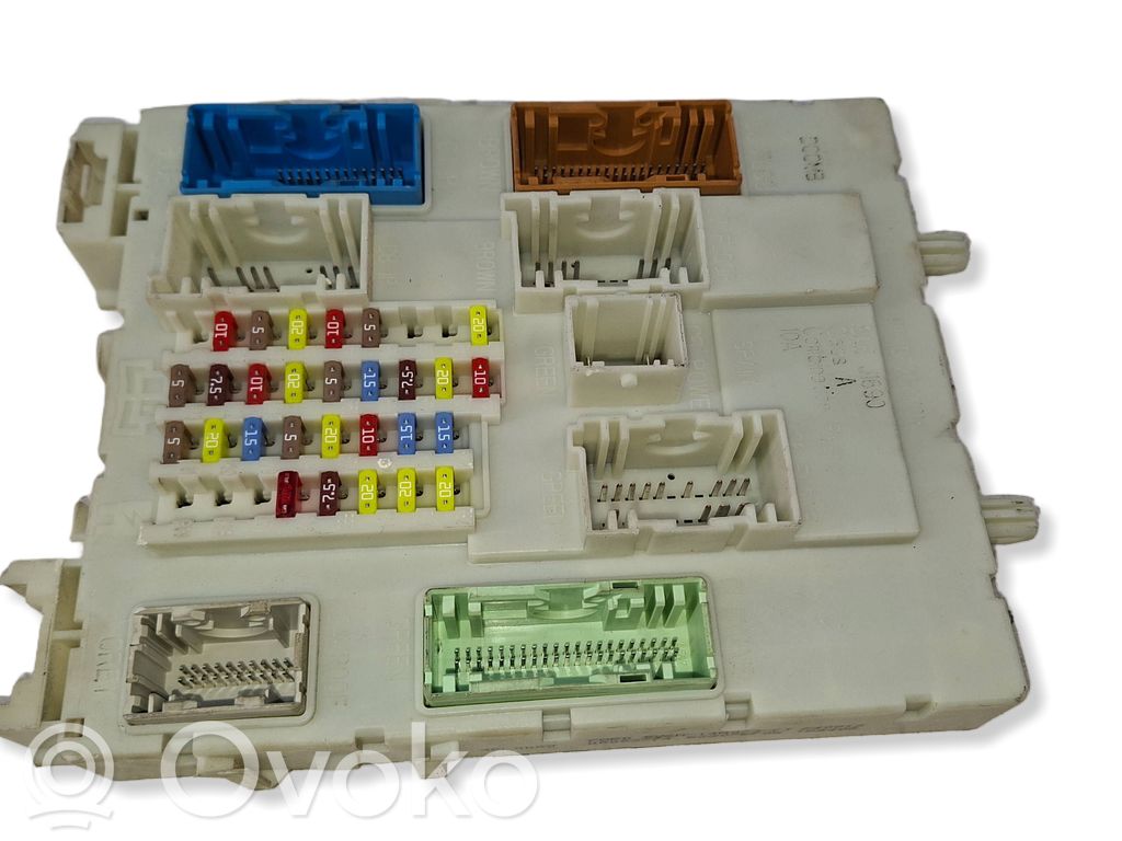 Ford Focus Comfort/convenience module 