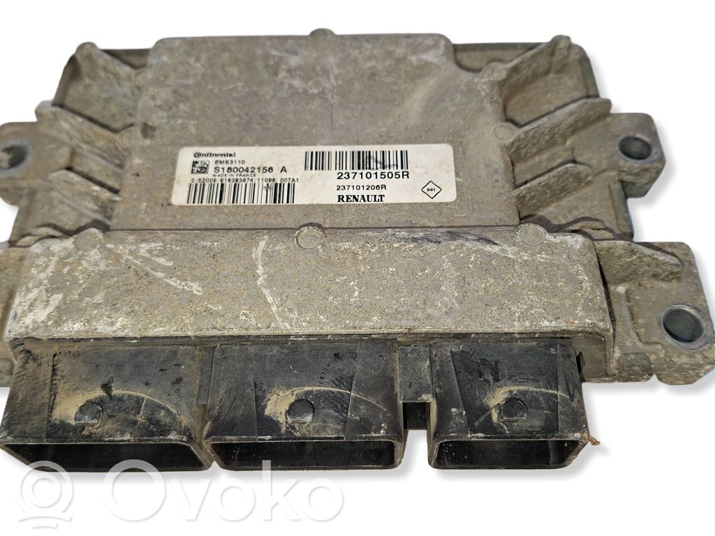 Renault Clio III Engine control unit/module 