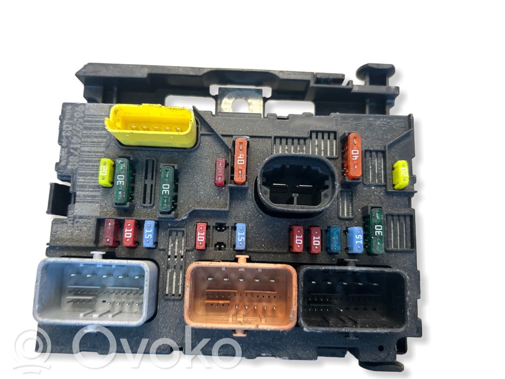 Citroen C3 Fuse module 