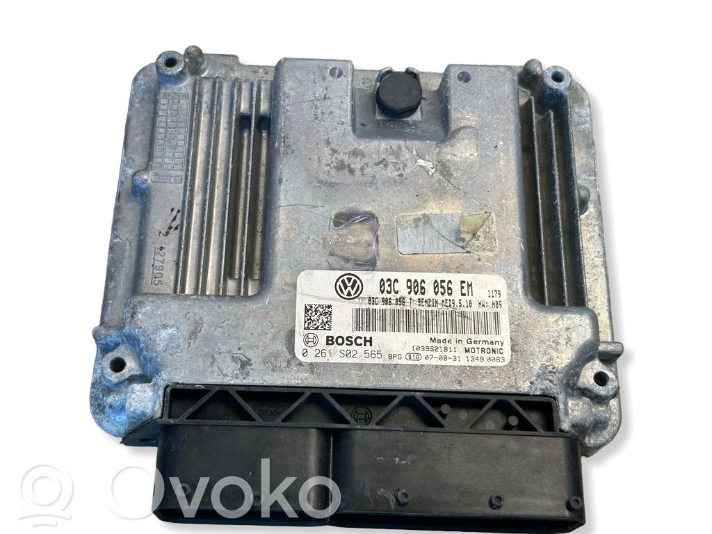 Volkswagen Golf V Engine control unit/module 