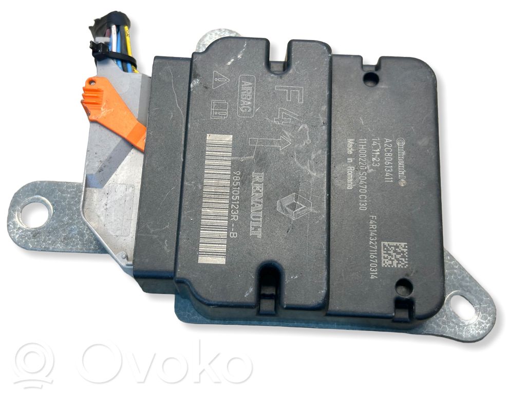 Renault Captur Airbag control unit/module 